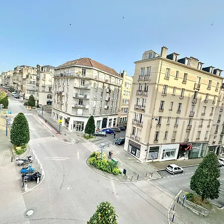 Le Bourgeois, Spacieux Et Limoges